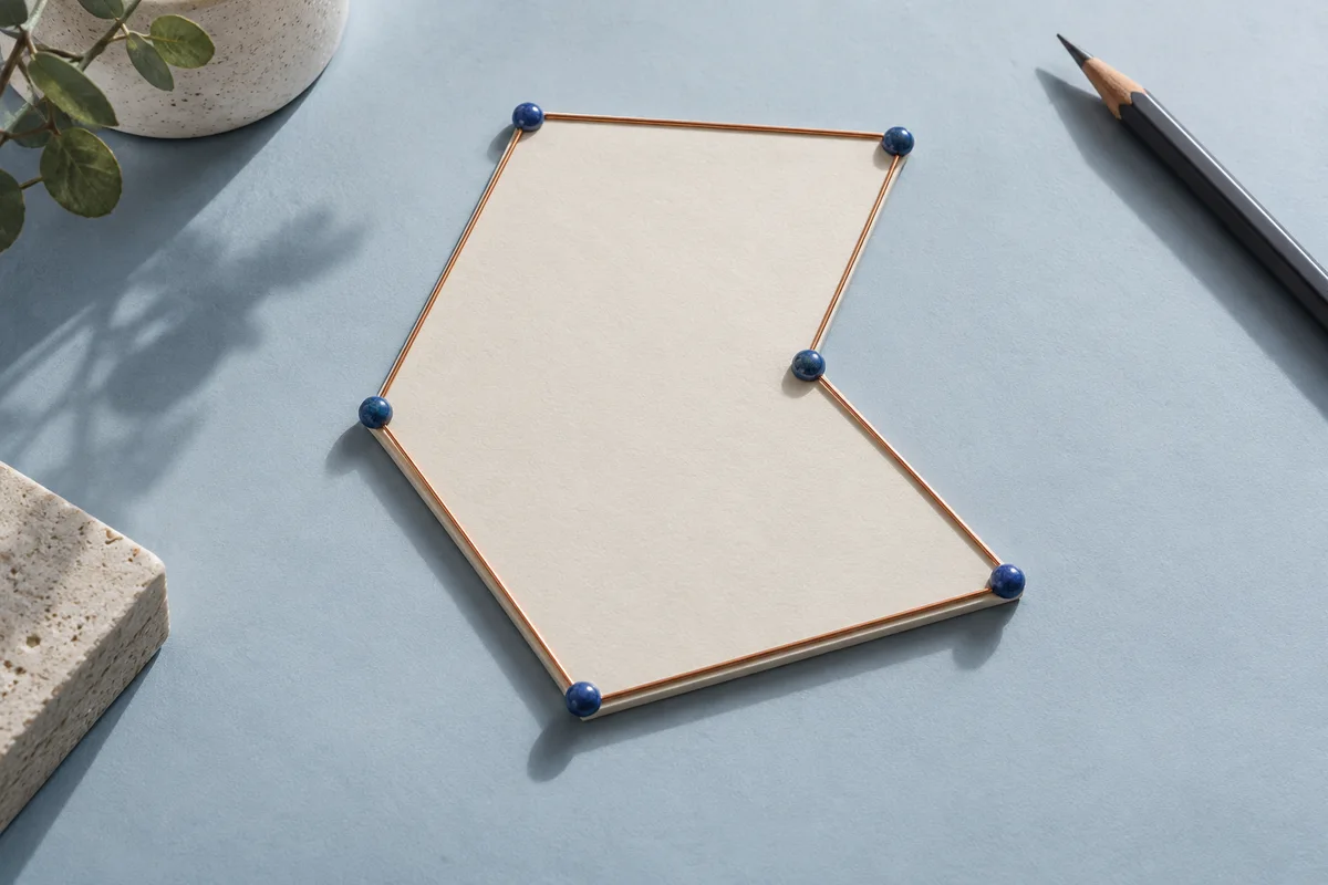 Ivory polygon model with copper wire following the boundary and blue corner markers